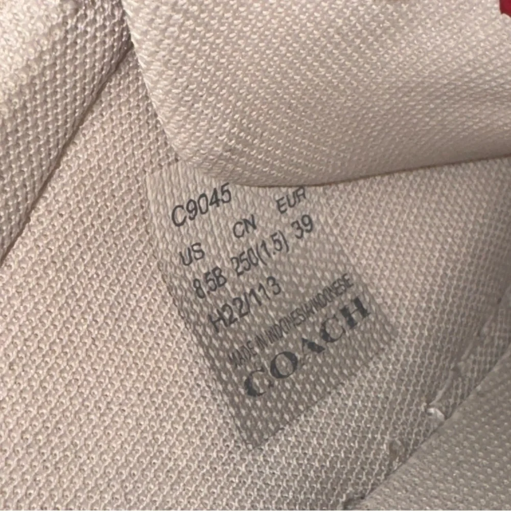 ‼️SOLD‼️Coach Lowline Low Top Sneakers In Signature Canvas With Res Heart Print - Picture 13 of 15